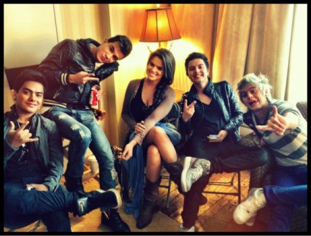 Restart + Isa Castillo da novelinha "ISATKM"